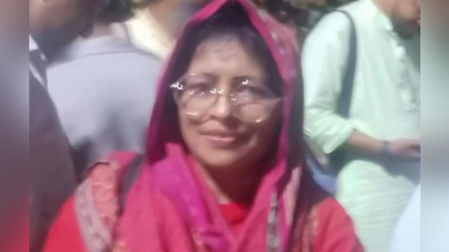 শিক্ষক আন্দোলনে পুলিশের সাউন্ড গ্রেনেডে আহত শিক্ষিকার মৃত্যু